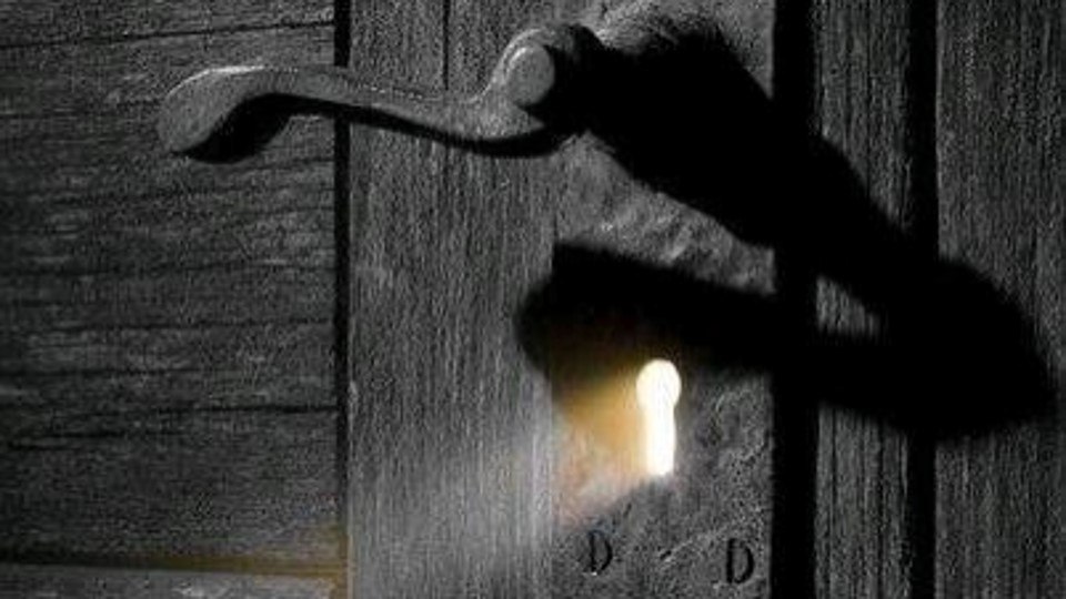 ކޮންމެސް ކަމެއް ކުރަމާ...