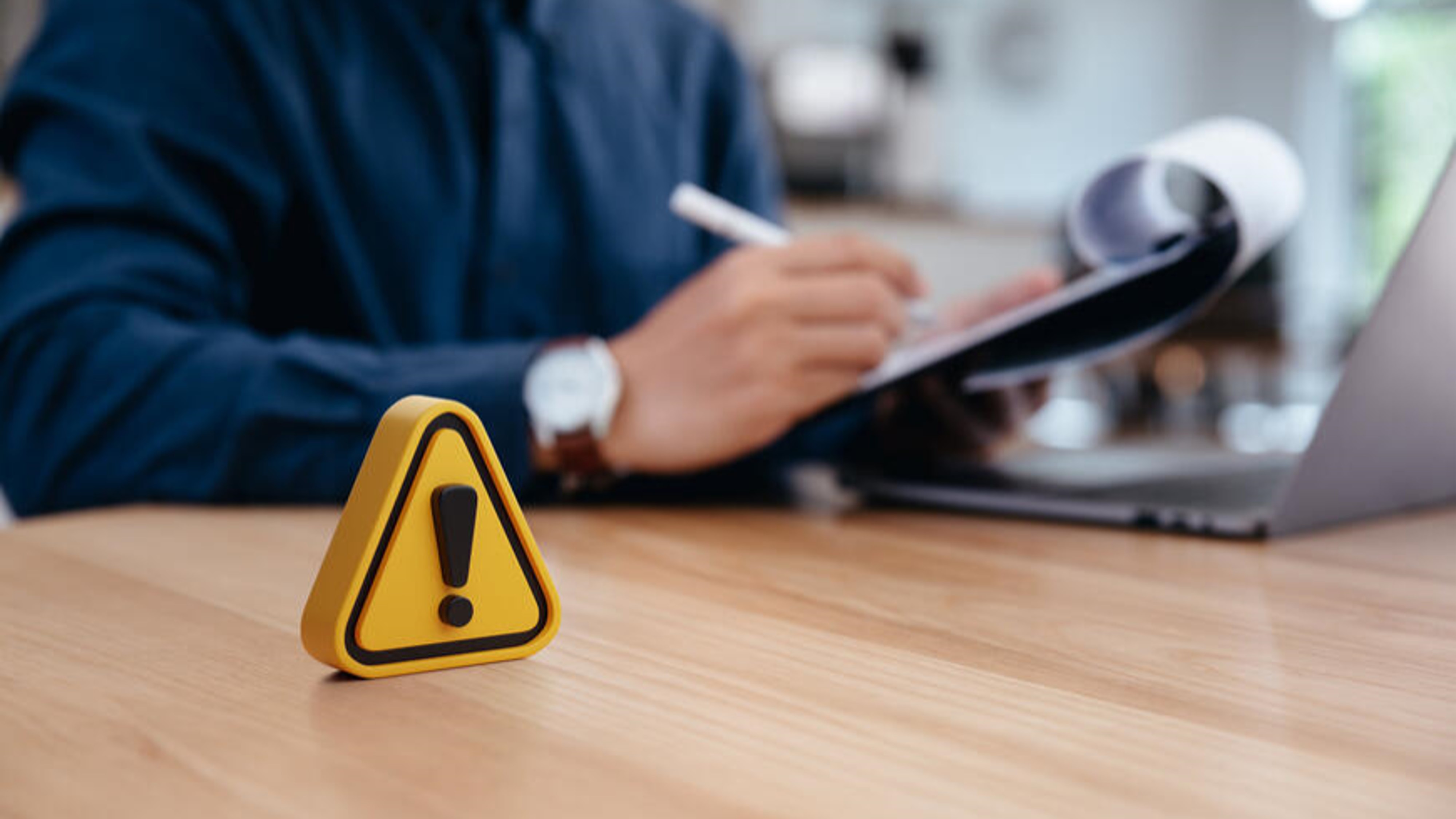 މަކަރުހެދުމަކީ ޚިޔާނާތެކެވެ. 