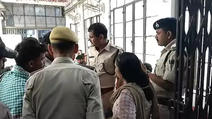 އިންޑިއާގެ ހޮސްޕިޓަލެއްގައި މަރުވެފައި އޮތް މީހެއްގެ ލޯ މީދާ ކާލައިފި