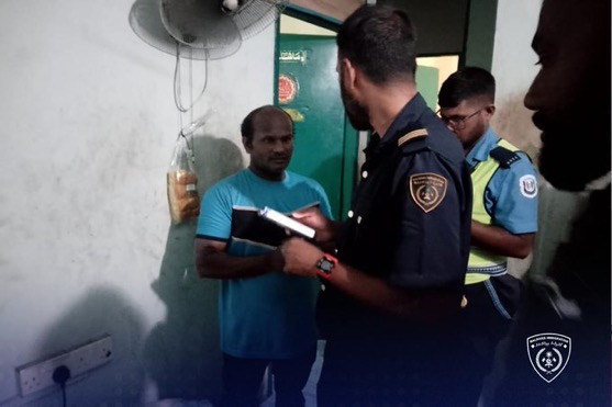 ގަވާއިދާ ހިލާފަށް މާލޭގައި މަސައްކަތްކުރަމުންދިޔަ ބިދޭސީއެއް ހައްޔަރުކޮށްފި