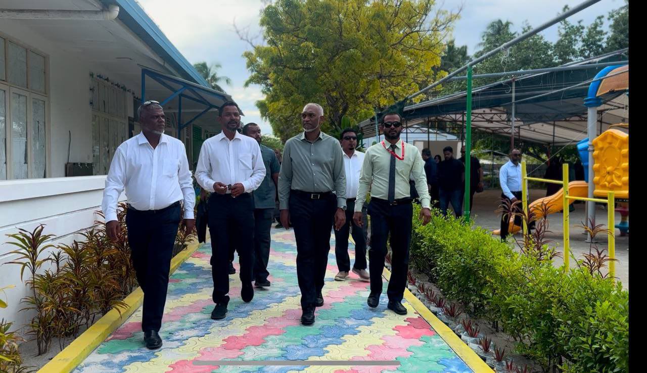 ރައީސުލްޖުމްހޫރިއްޔާ އއ. މަތިވެރި ސްކޫލަށް ޒިޔާރަތްކުރައްވައިފި