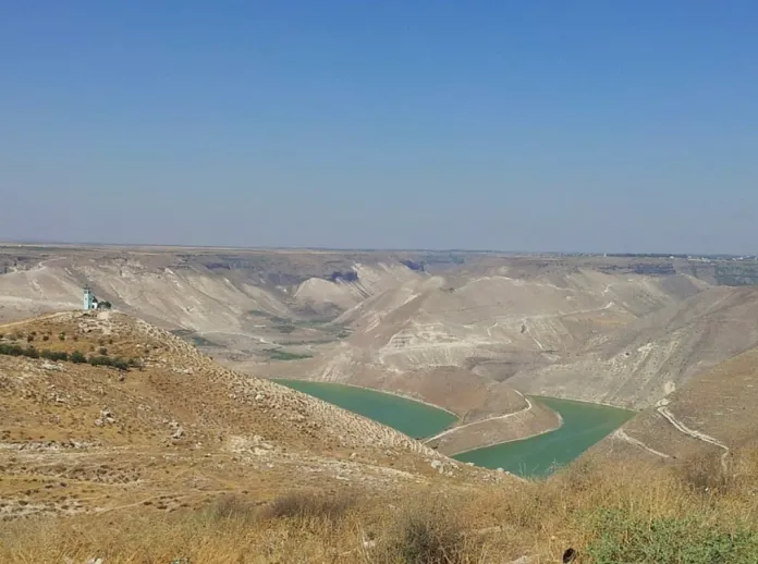 ސީރީޔާގެ މައިފެންކޯރަށް އިސްރާއިލް ޓެރަރިސްޓުން ވެރިވެގެންފި