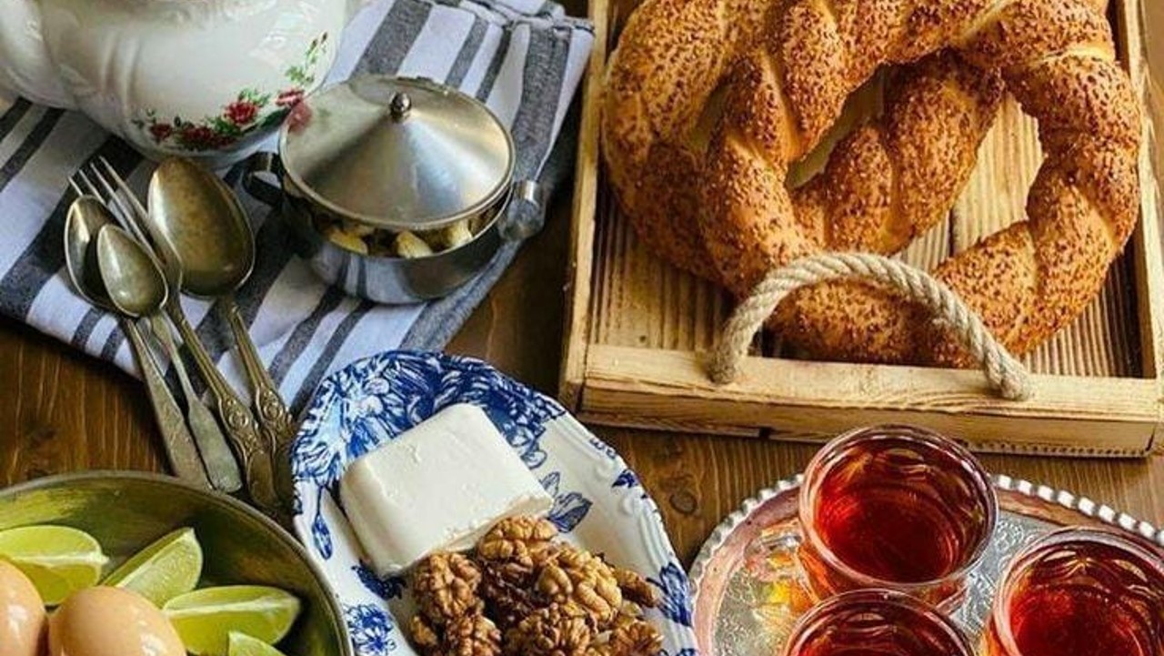 ޙަލާލު ތަކެތި ކެއުން