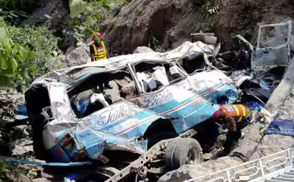 ޕާކިސްތާނުގެ އުތުރުގައި އޮންނަ ކޯރަކަށް ބަހެއް ވެއްޓި 14 މީހުން މަރުވެއްޖެ