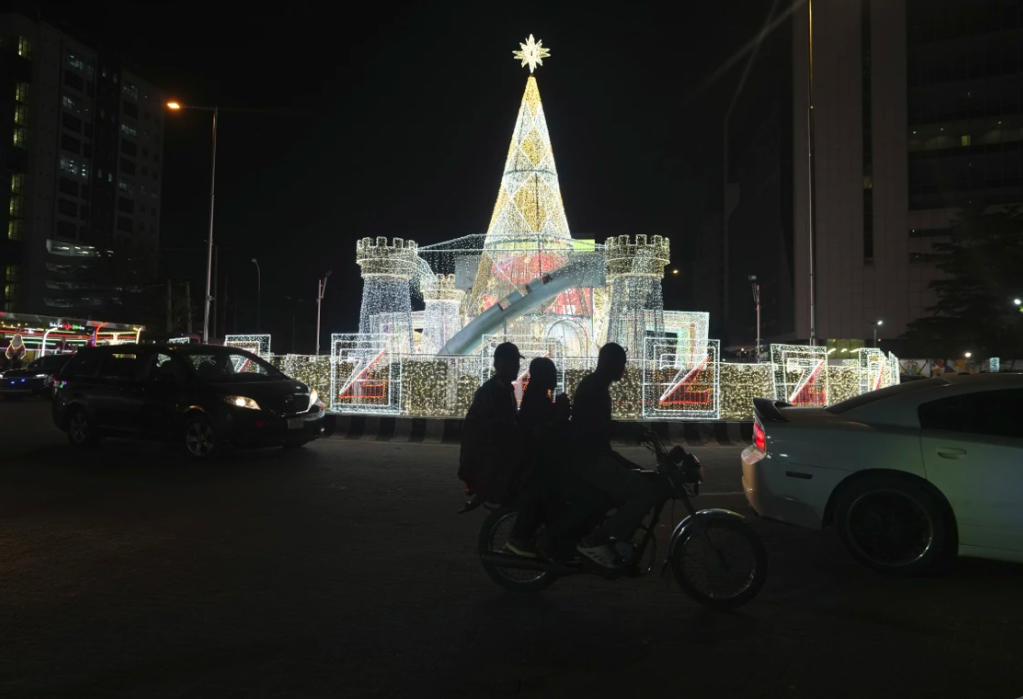 ހަނޑޫ ބަހަމުންދަނިކޮށް ނައިޖީރިއާގެ ދެކުނުގައި ހިނގި ހާދިސާއެއްގައި 67 މީހުން މަރުވެއްޖެ