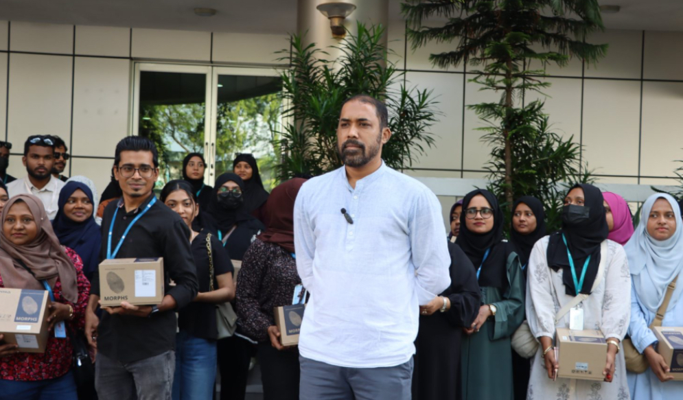 ބިދޭސީންގެ މައުލޫމާތު އެއްކުރުމުގެ ބޮޑު ހަރަކާތެއް